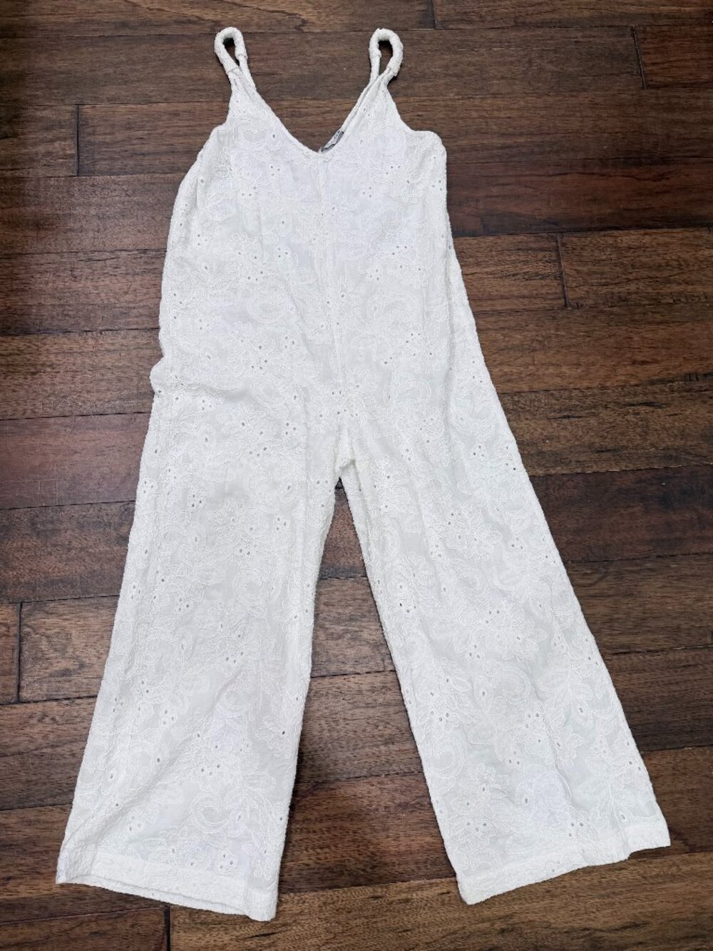 Zara White Embroidered Eyelet Wide Leg Jumpsuit Romper Size Med Boho Cottagecore